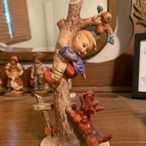 Hummel Culprits Figurine